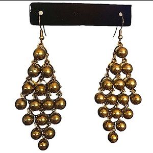 Diamond Shaped Dangling Beaded Earrings